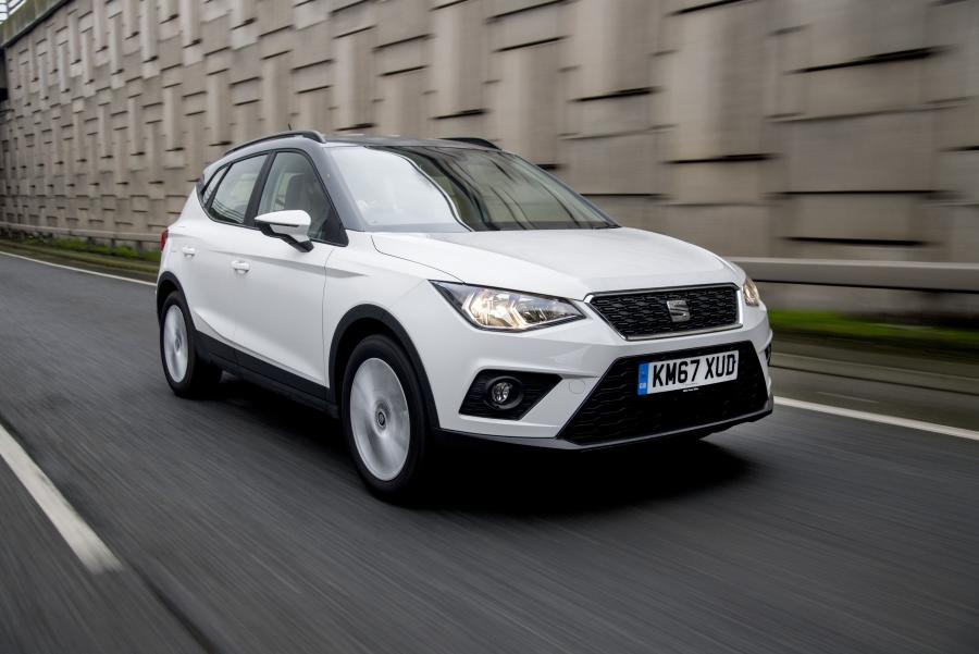  Seat Arona 2017 года  (UK) (фото 8 из 40)